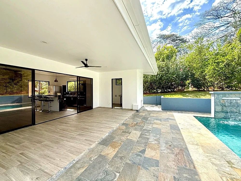 Coral Breeze House